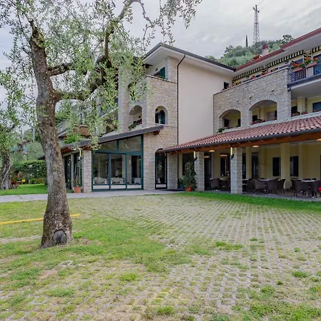 Veronesi Szálloda 3*